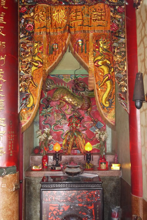 永泰宮龍邊神龕