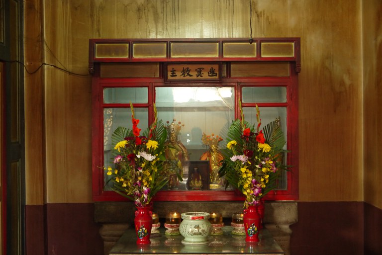 苦竹寺後殿龍邊神龕