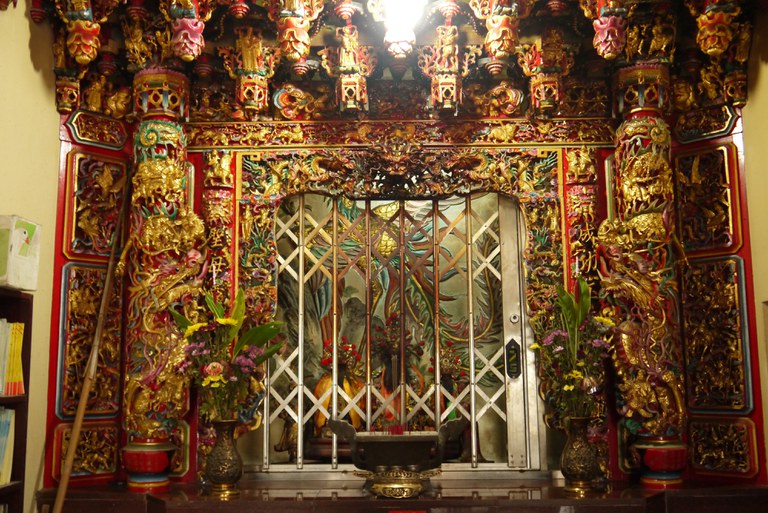 三祝宮虎邊神龕