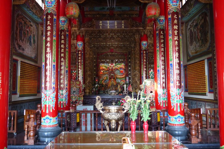 鼎新宮正殿