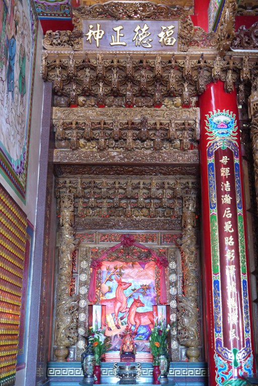 鼎新宮虎邊神龕
