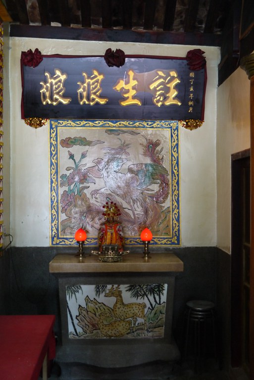 桃花宮虎邊神龕