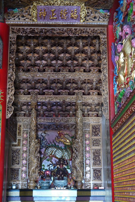 保安宮龍邊神龕