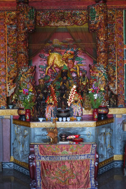 東天紫微宮龍邊神龕