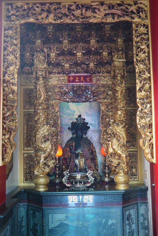 太子宮龍邊神龕