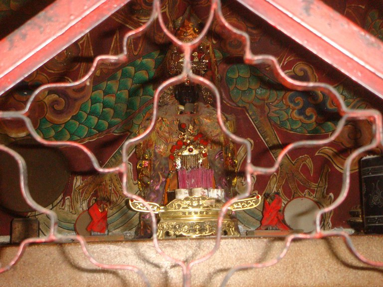 龍角寺主神