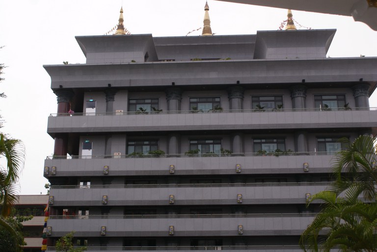隆峰寺廟貌||//|