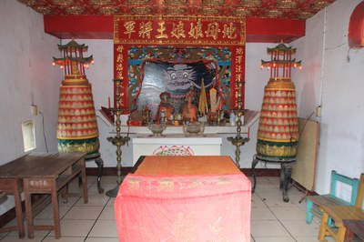 福澳境地母廟神龕