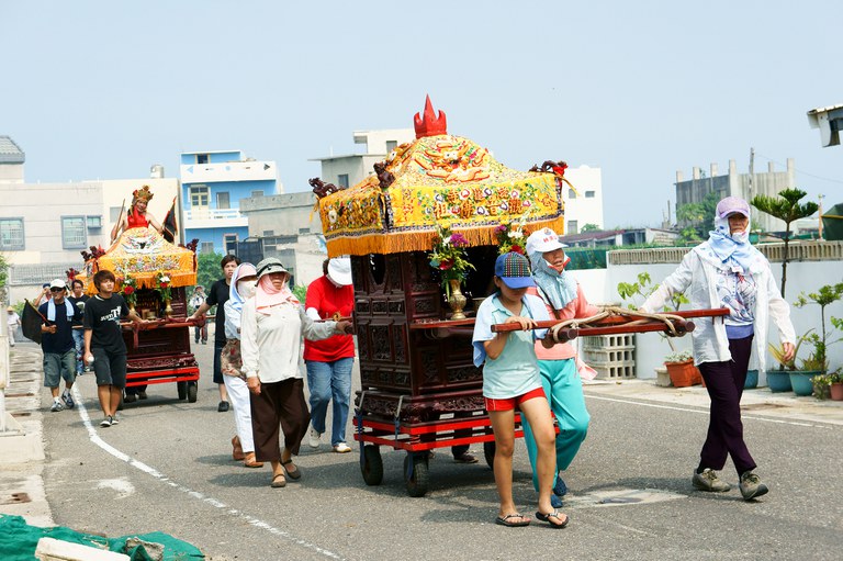 圖愛蓮寺參與東明宫鎮符遶境 歐俊德拍攝