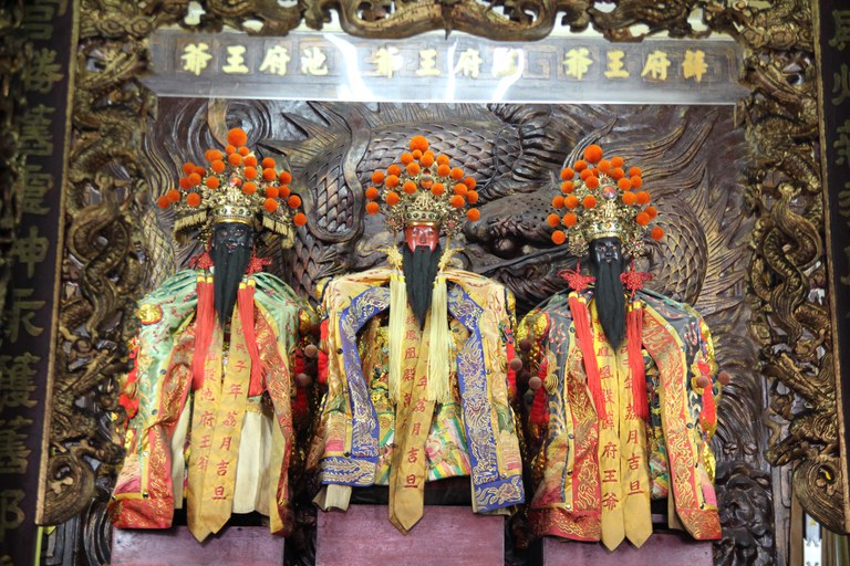 殿內神明 呂家漢拍攝