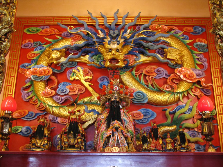 康府王爺(左二)、朱府王爺(左一)、池府王爺(中)、文衡聖帝(右一)、池府二恩主(右二)