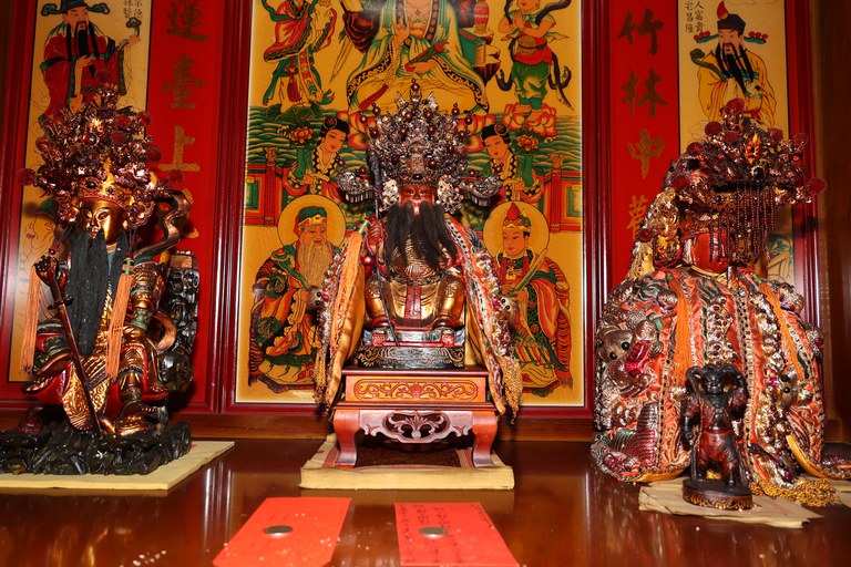 鎖港后窩福德祠主神