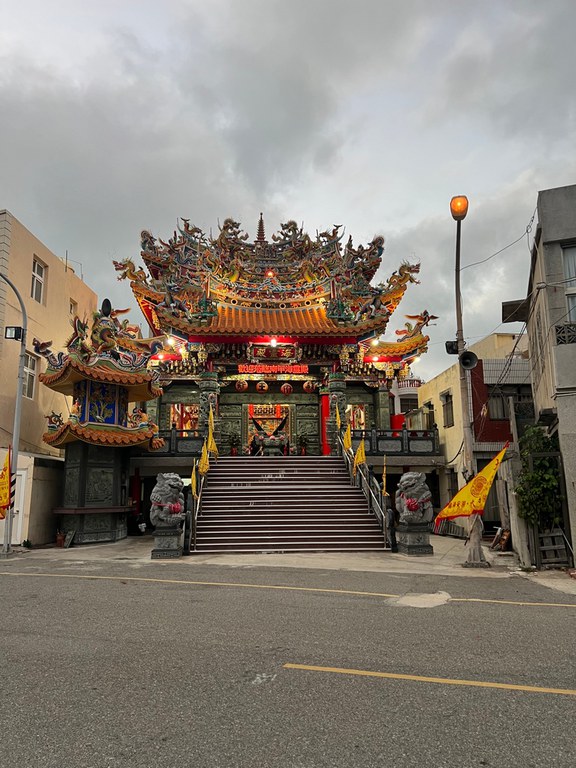 南甲海靈殿外觀正面