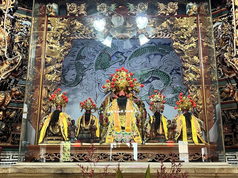 火燒坪靈光殿後殿中央神龕