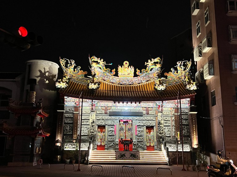 夜晚的澎湖三官殿