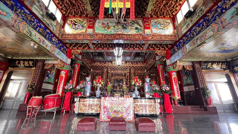 前寮朱王廟殿內
