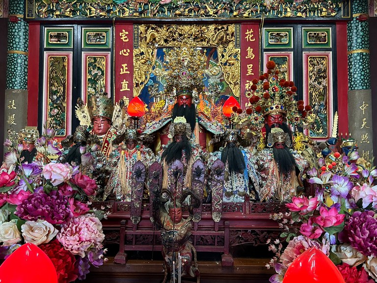 中社(花宅)五府千歲廟主祀五府千歲與酈府王爺 中社(花宅)五府千歲廟主祀五府千歲與酈府王爺