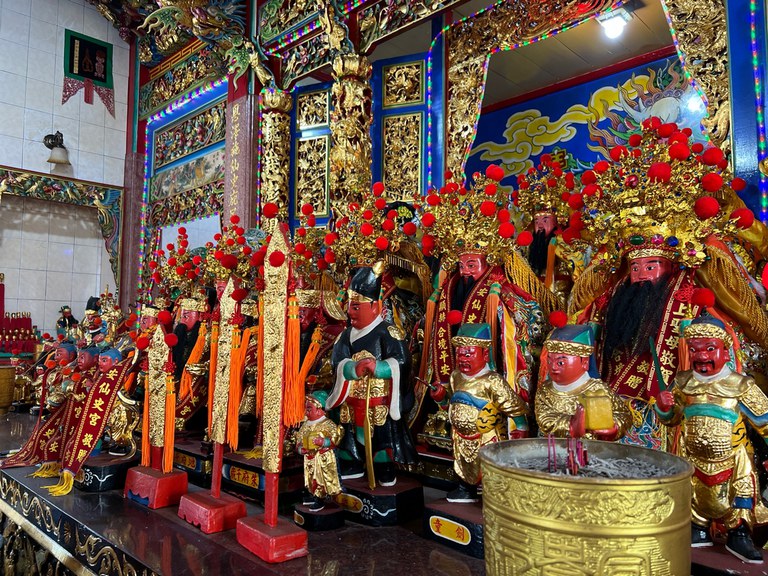 東安仙史宮前殿神桌及眾神 東安仙史宮前殿神桌及眾神