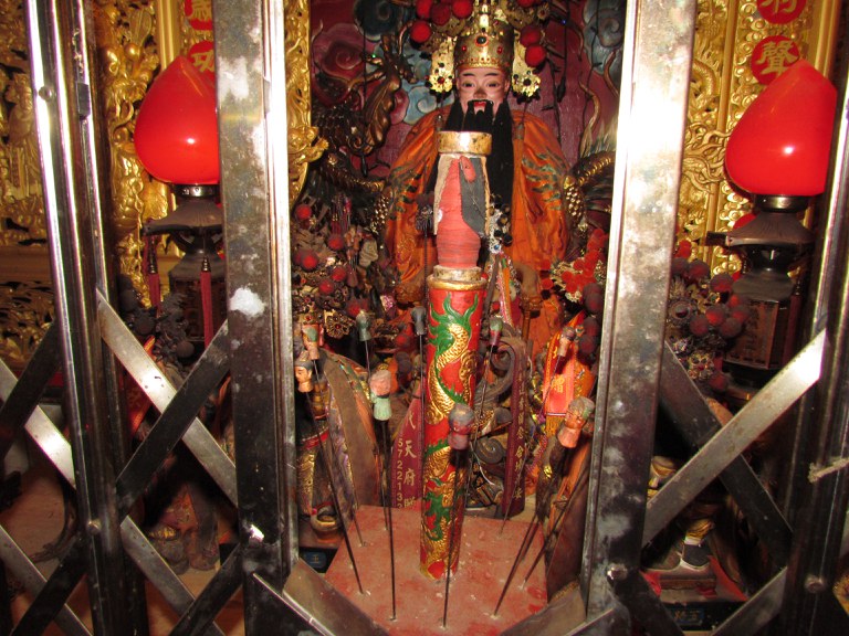 主祀李府千歲
