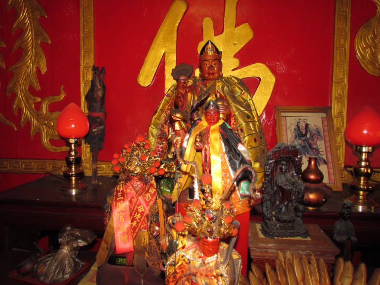 主祀五公禪師配祀觀世音 土地公