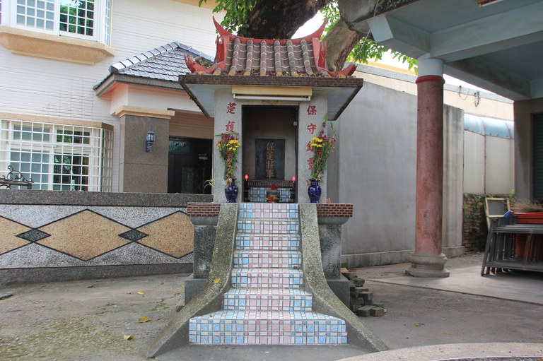 太子宮旁保萣將軍廟