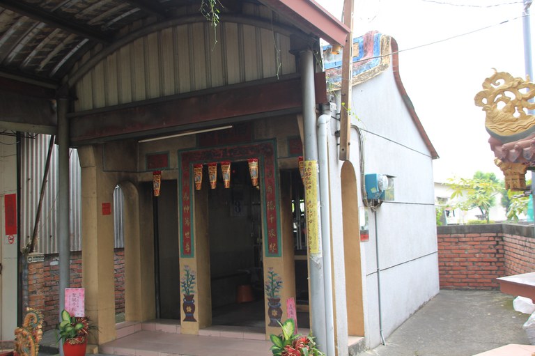 福德祠側面