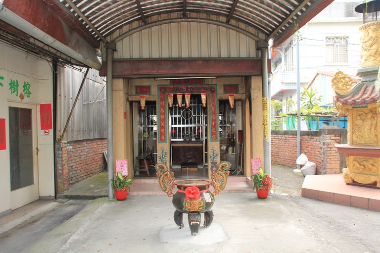 福德祠正面