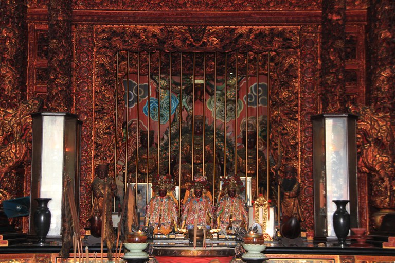 鳳山寺正殿神像