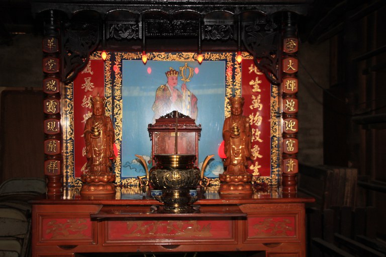九聖堂虎邊神主牌