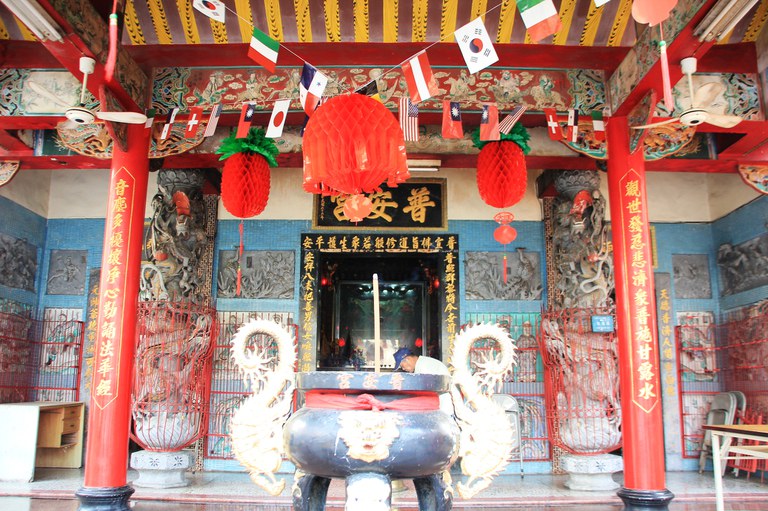 普安宮拜殿