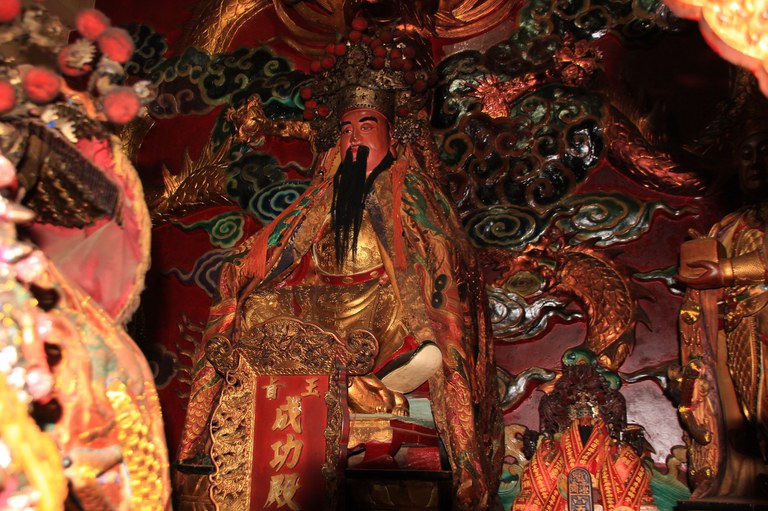 成功殿正殿延平郡王神像