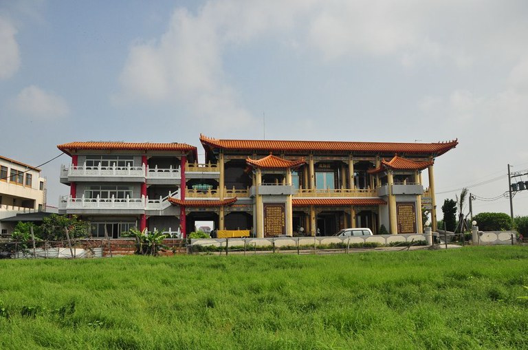 忠義佛院廟貌(周宗楊拍攝2011.07.31) 忠義佛院廟貌(周宗楊拍攝2011.07.31)