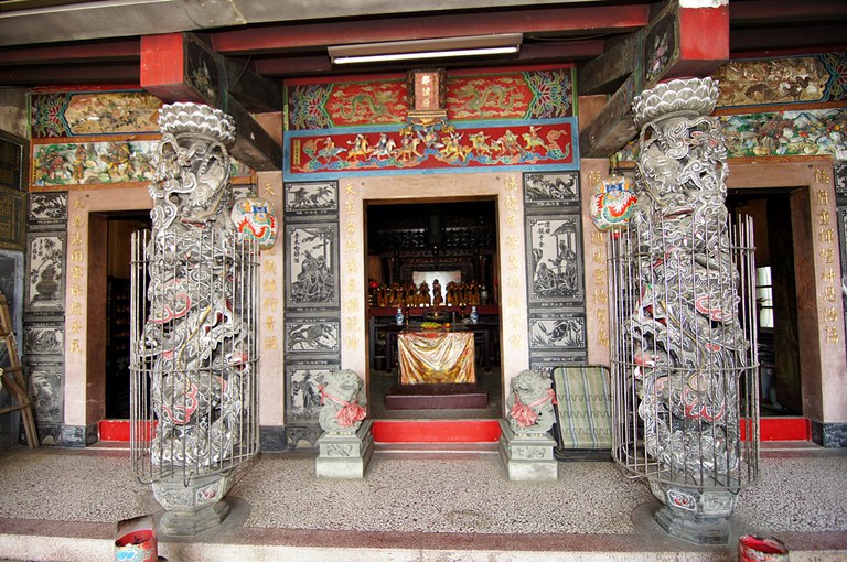 草湖鄭侯府三川