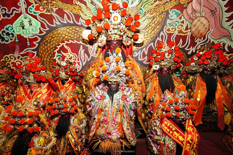 草湖鄭侯府主祀神明