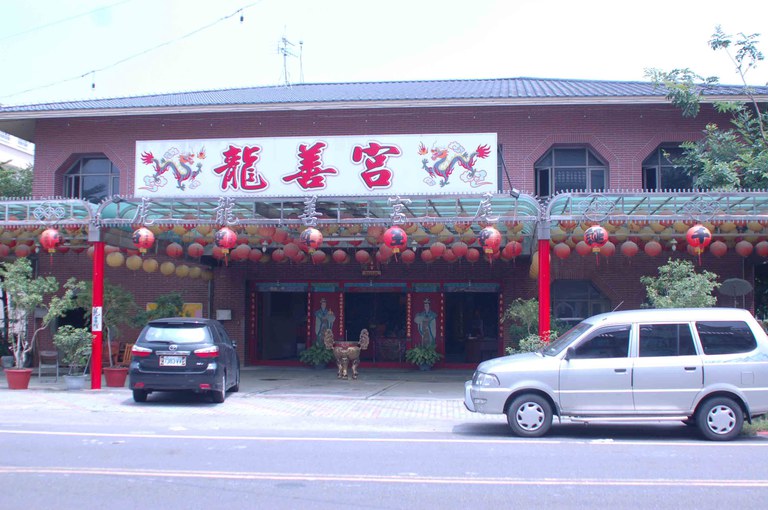 虎尾龍善宮外觀